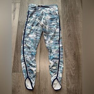 Lululemon Real Quick Tight in Blurry Belle Multi / Hero Blue Size 6